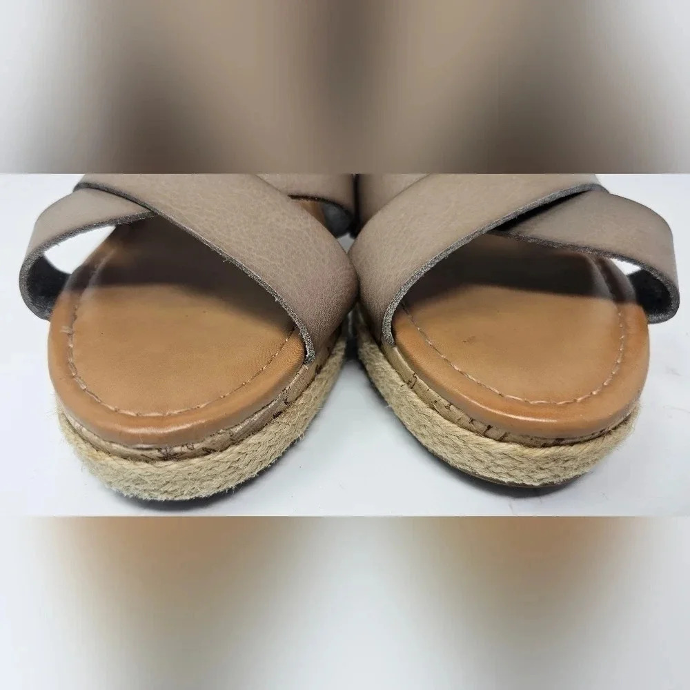 Maurices Women's Taupe Jaden Strappy Wedge Sandal Size 8 - Picture 10 of 12